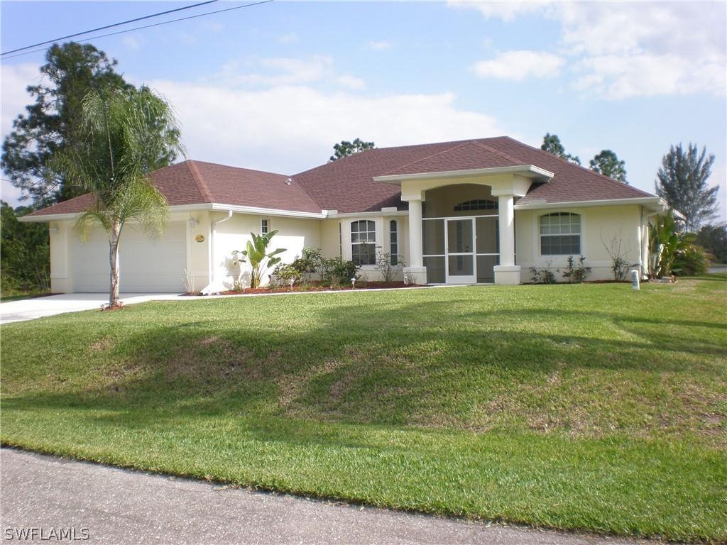 868 Haskell St., Lehigh Acres, FL 33974