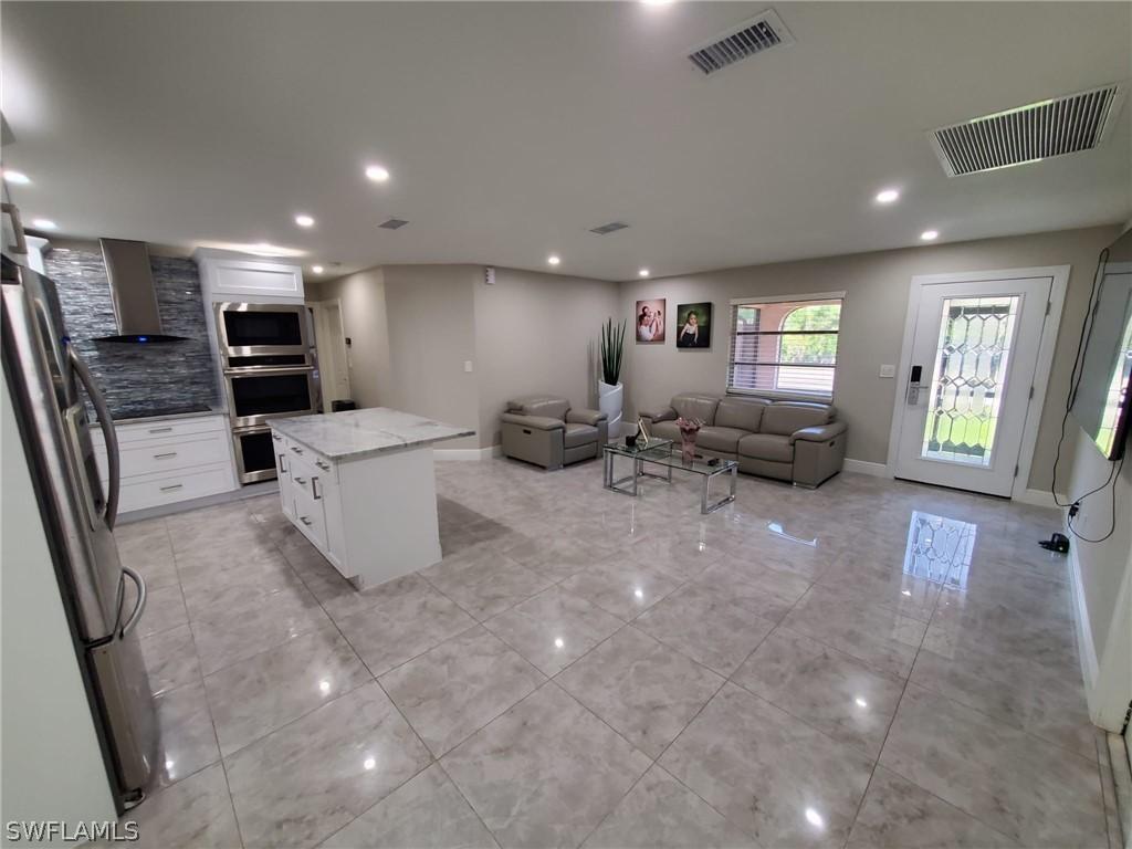 305 E 6th St., Lehigh Acres, FL 33972