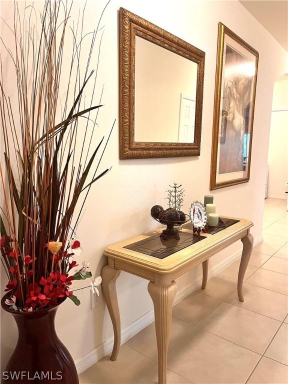 2237 NW 5th Ter., Cape Coral, FL 33993