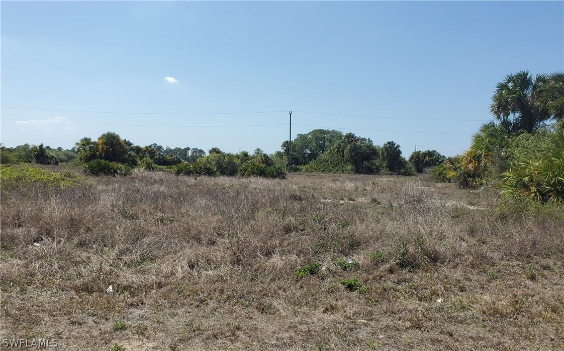 1106 Graystone Ave., Lehigh Acres, FL 33974