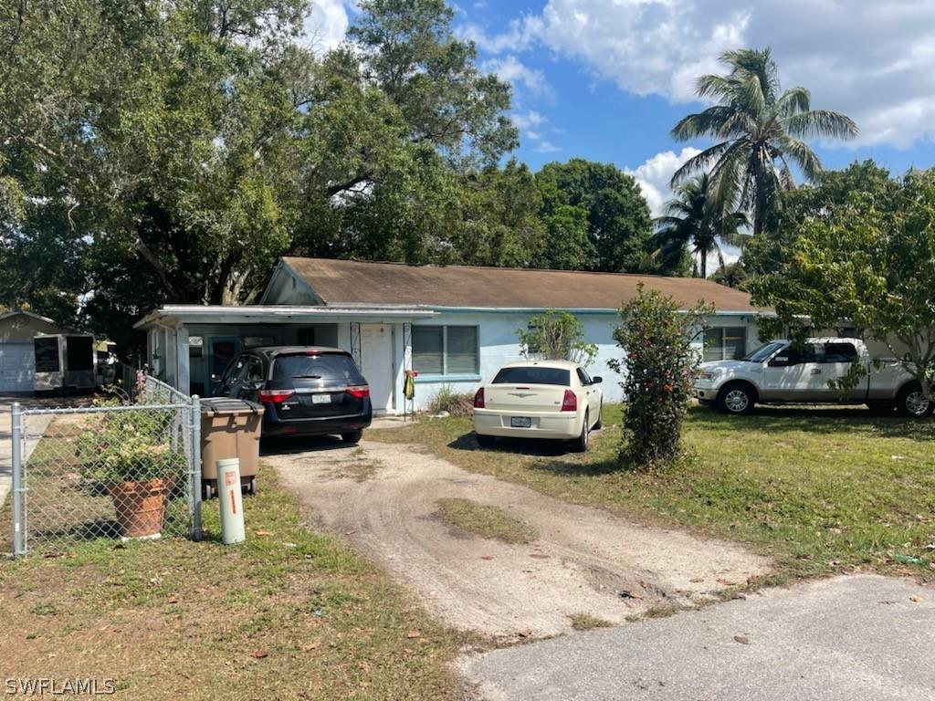 579 Wood Ave., Fort Myers, FL 33905