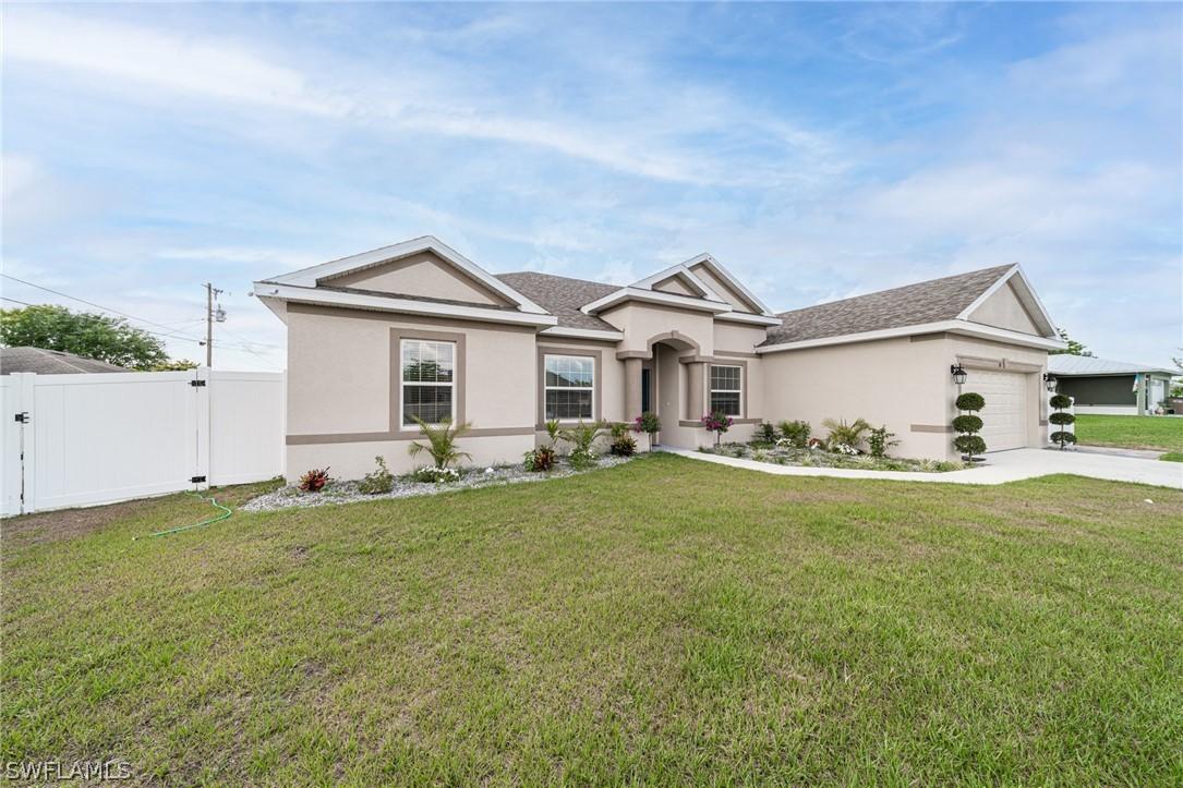 318 SE 5th Pl., Cape Coral, FL 33990
