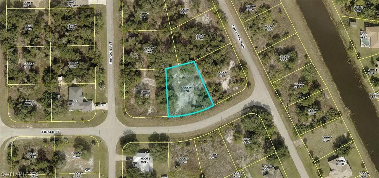 109 Tinker St., Lehigh Acres, FL 33974