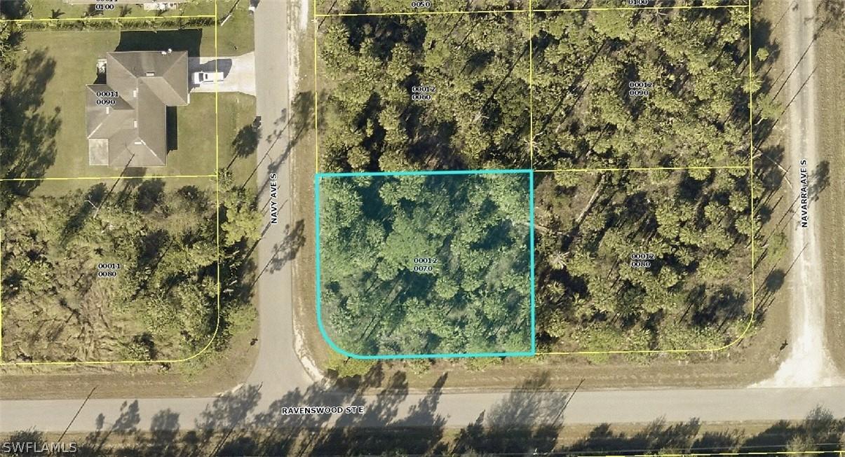 137 Navy Ave., Lehigh Acres, FL 33974
