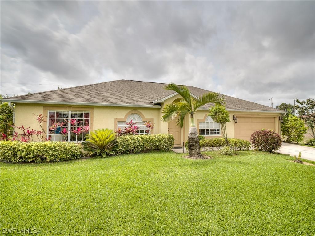 1404 NW 4th St., Cape Coral, FL 33993