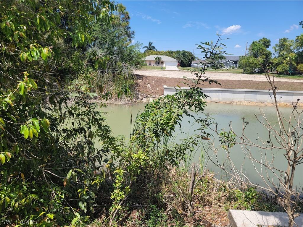 233 SE 14th St., Cape Coral, FL 33990