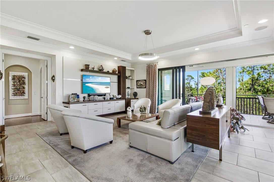 2727 Tiburon Blvd. #202, Naples, FL 34109