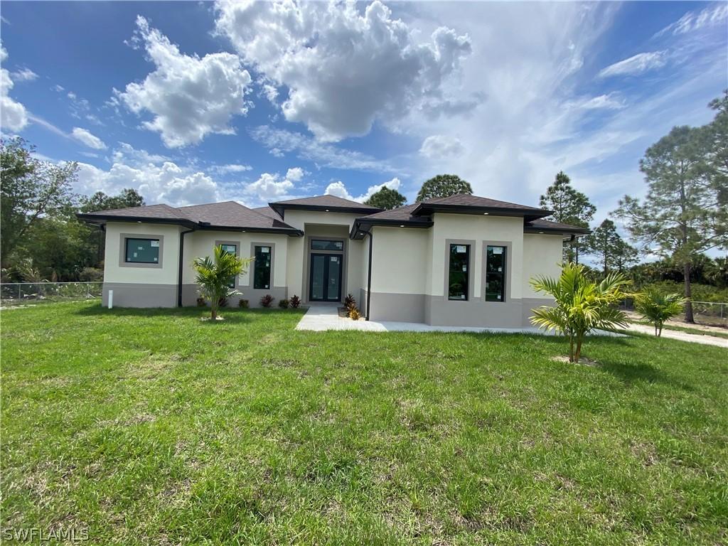 4289 8th St., Naples, FL 34120