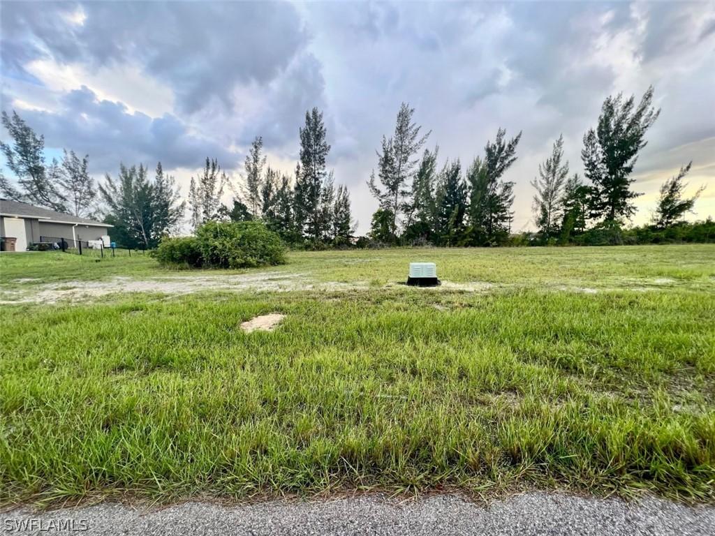 818 NE 39th St., Cape Coral, FL 33909