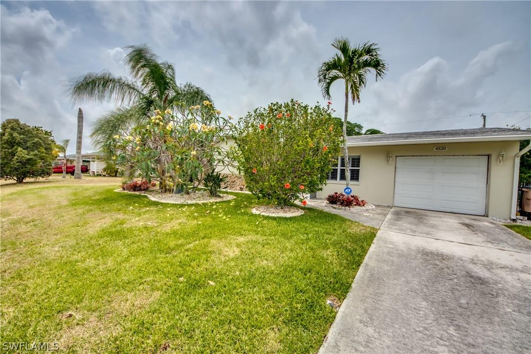 4520 SE 14th Pl., Cape Coral, FL 33904