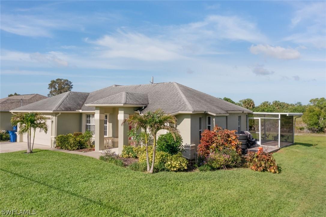 1017 Alvin Ave., Lehigh Acres, FL 33971