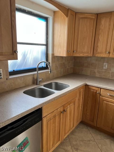 113 NE 18th Pl., Cape Coral, FL 33909