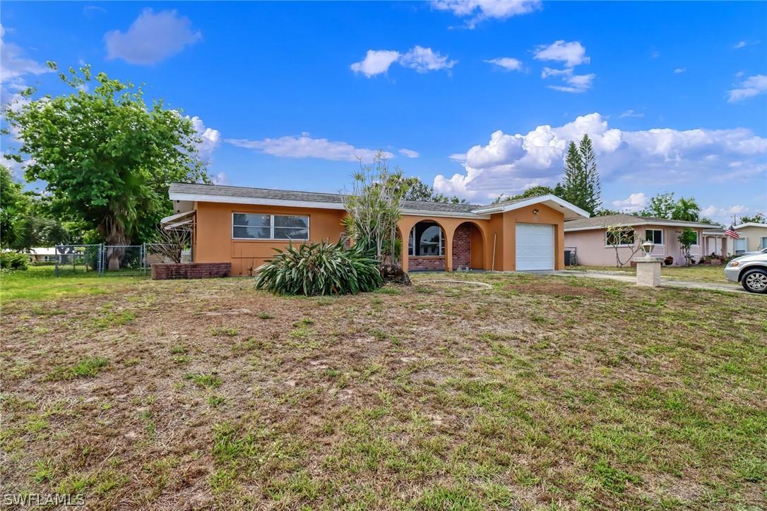 1028 SE 42nd Ln., Cape Coral, FL 33904