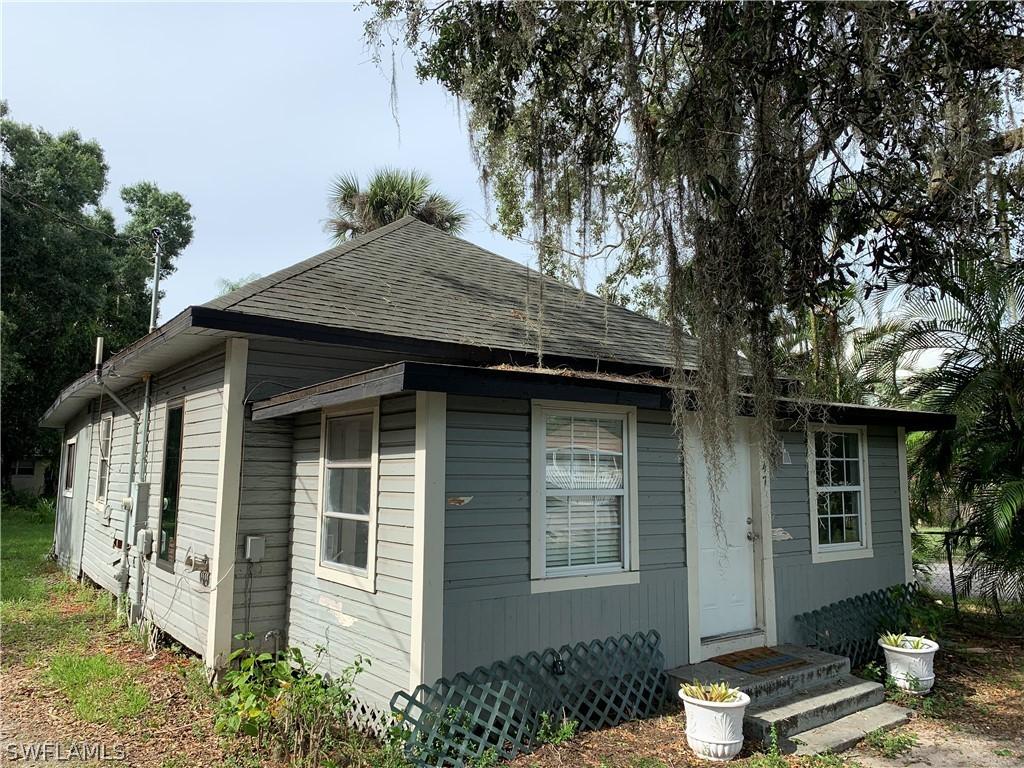 3847 Washington Ave., Fort Myers, FL 33916