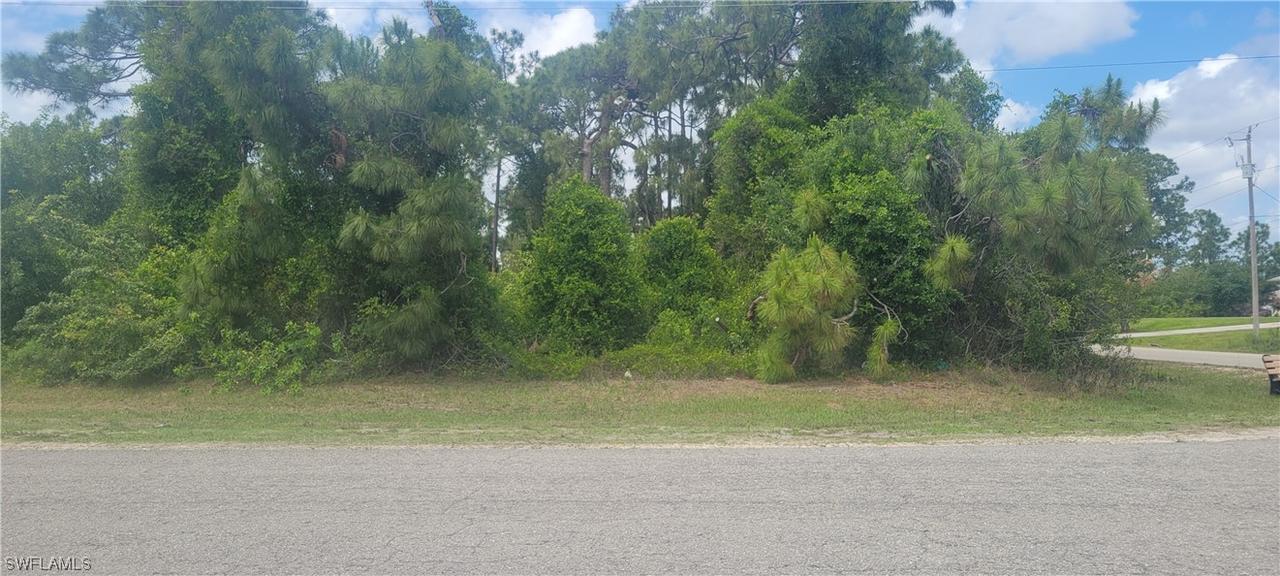 1236 Columbus Blvd., Fort Myers, FL 33913