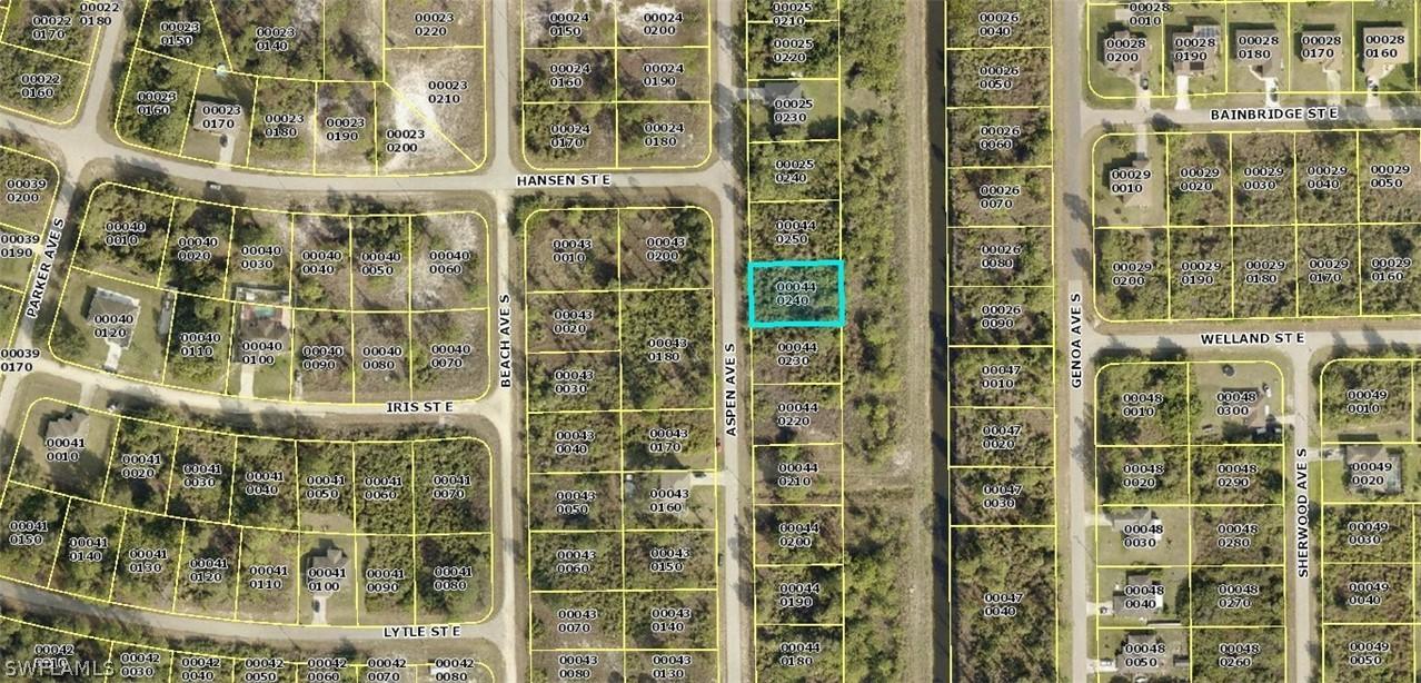541 Aspen Ave., Lehigh Acres, FL 33974