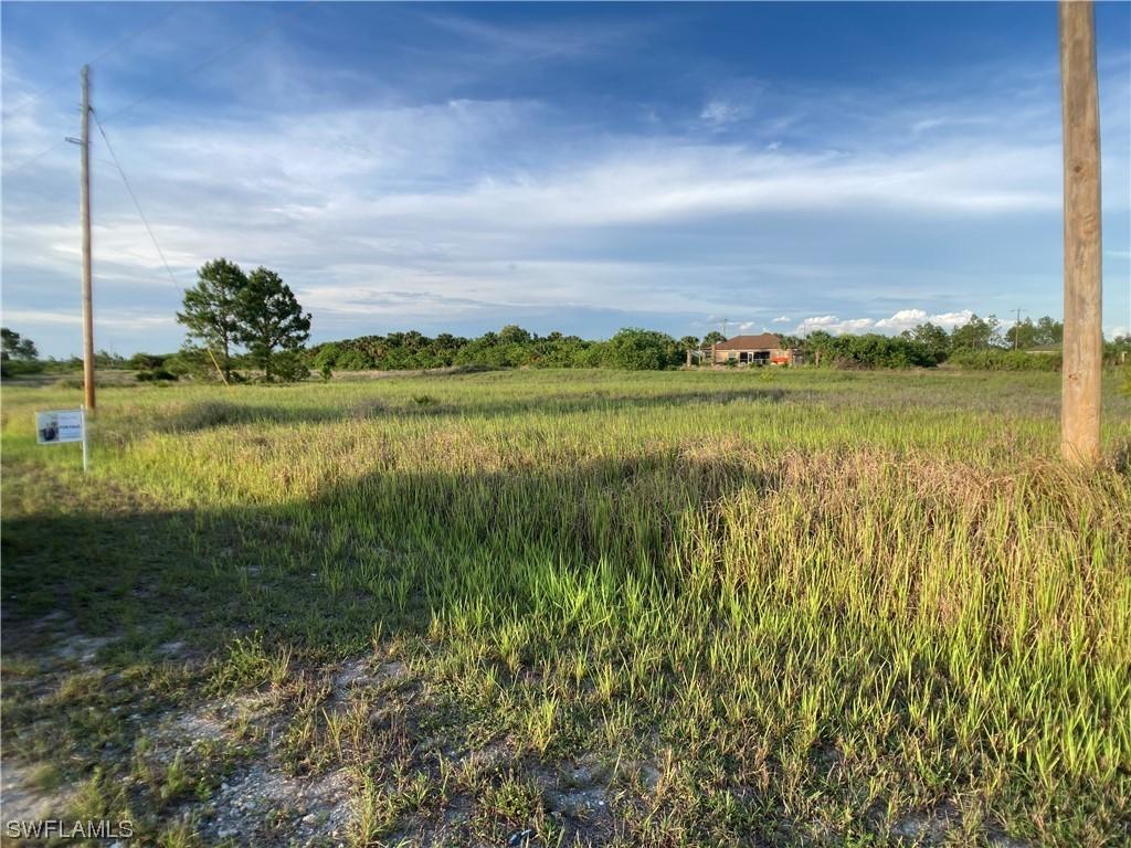 397 Chalet Ave., Lehigh Acres, FL 33974