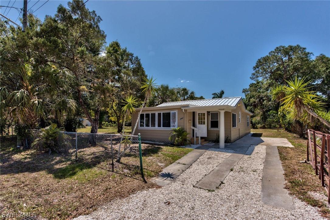 3768 Desoto Ave., Fort Myers, FL 33916