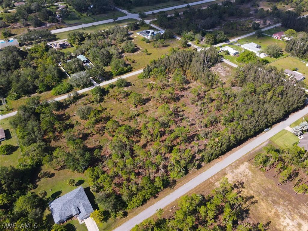 1314 Robert Ave., Lehigh Acres, FL 33972