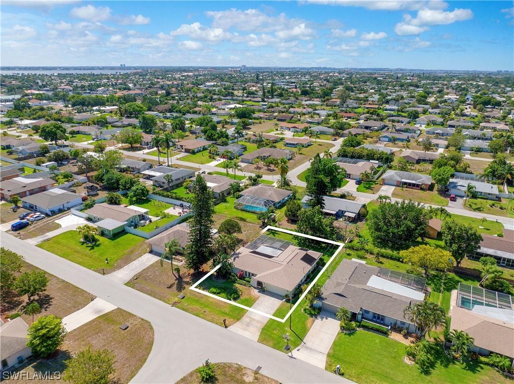 1318 SE 34th Ter., Cape Coral, FL 33904