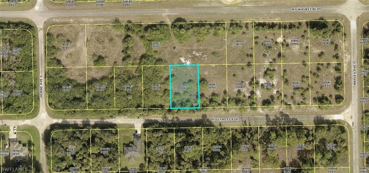 1247 Hillcrest St., Lehigh Acres, FL 33974