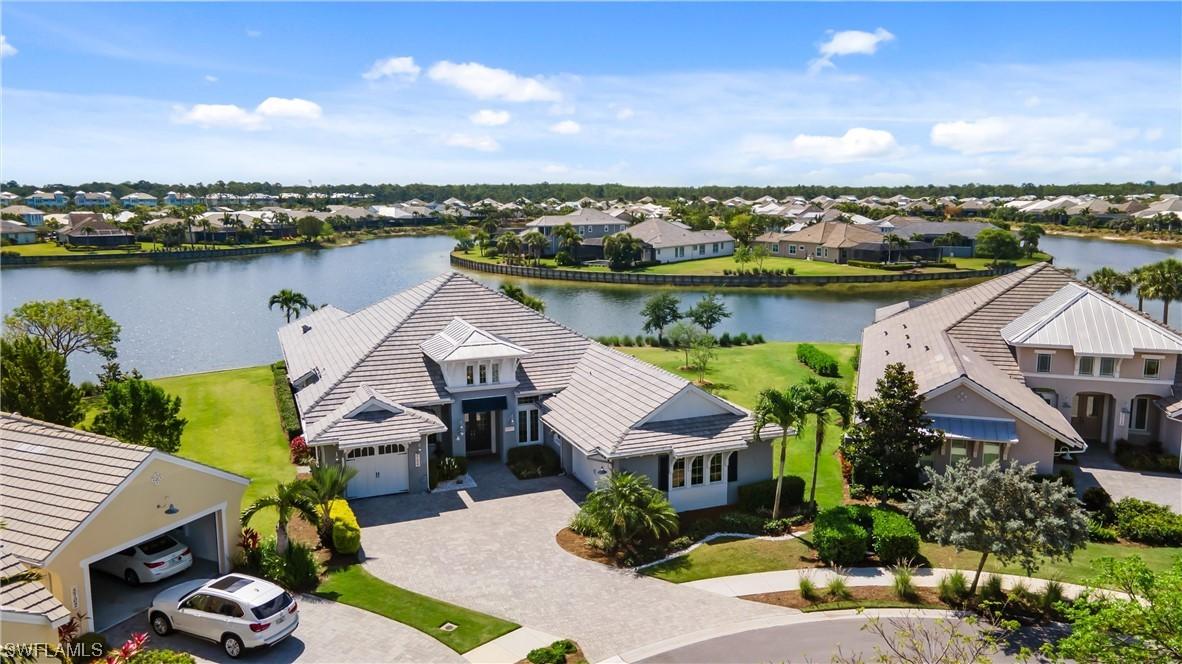 5706 Clarendon Dr., Naples, FL 34113