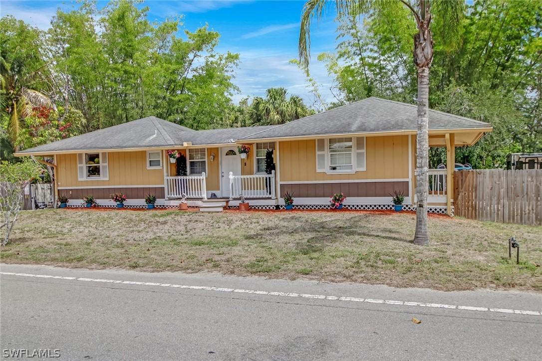 10691 Goodwin St., Bonita Springs, FL 34135