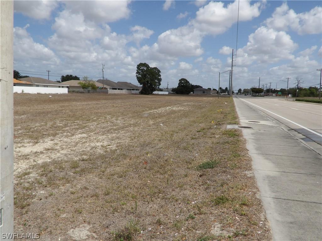 1800 + 1804 Santa Barbara Blvd., Cape Coral, FL 33991