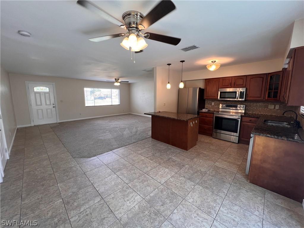 302 SE 3rd St., Cape Coral, FL 33990