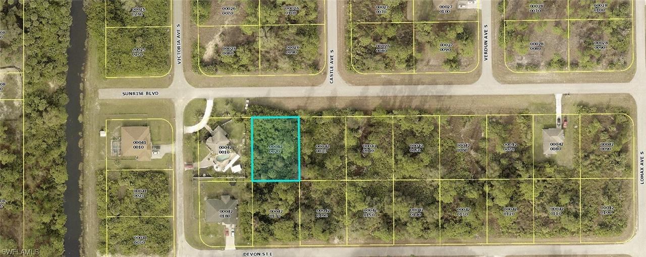 706 Sunrise Blvd., Lehigh Acres, FL 33974