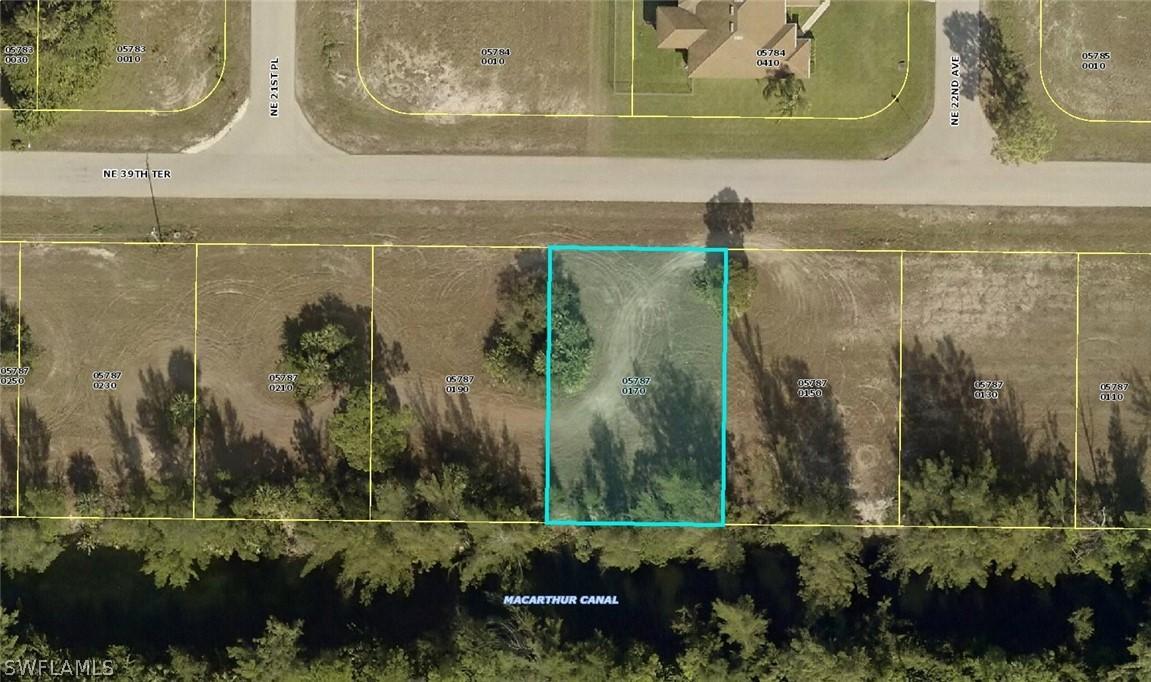 2140 NE 39th Ter., Cape Coral, FL 33909