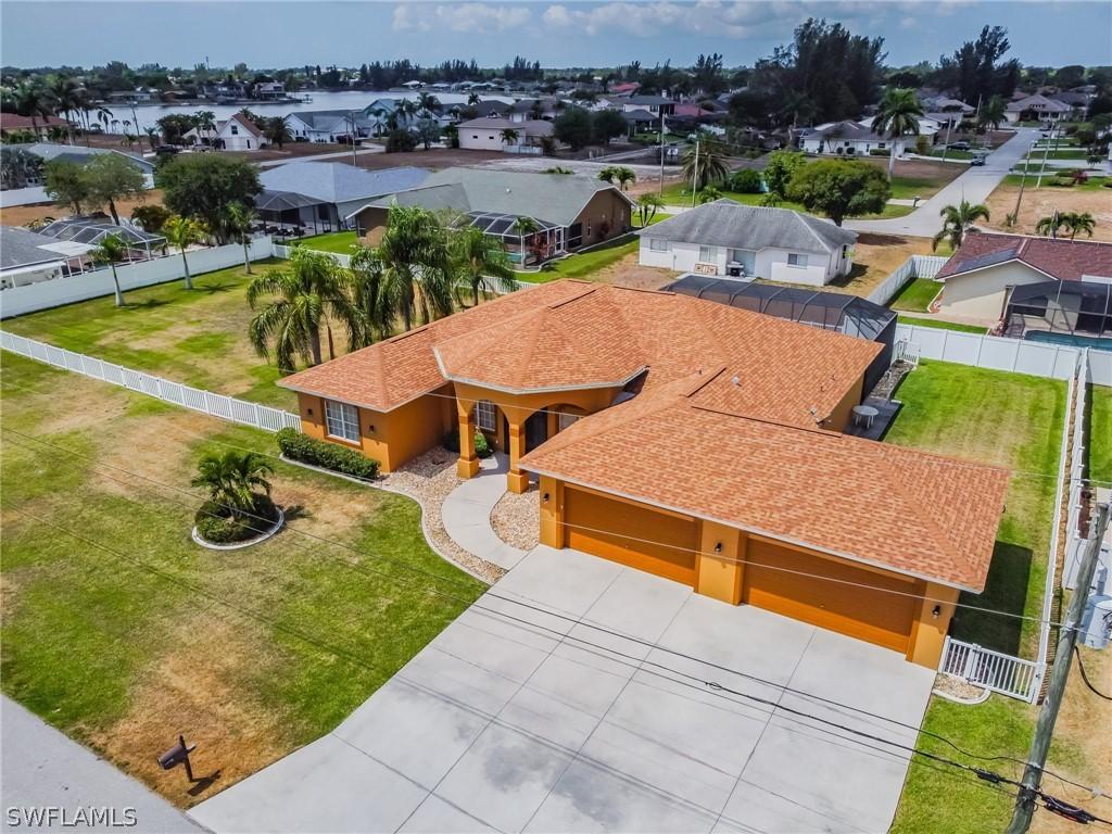 818 SW 4th Ave., Cape Coral, FL 33991