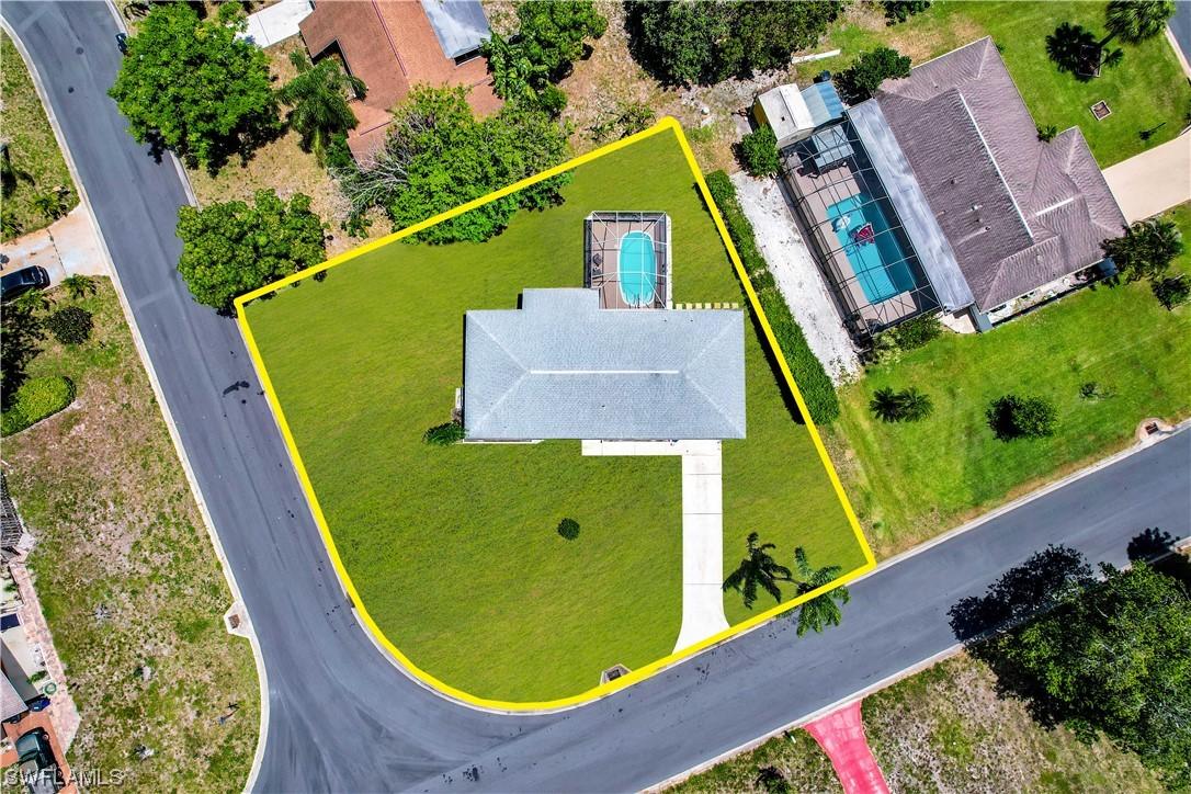 102 Stafford Pl., Lehigh Acres, FL 33936