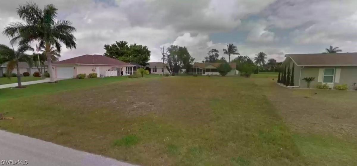 1423 SW 38th Ter., Cape Coral, FL 33914