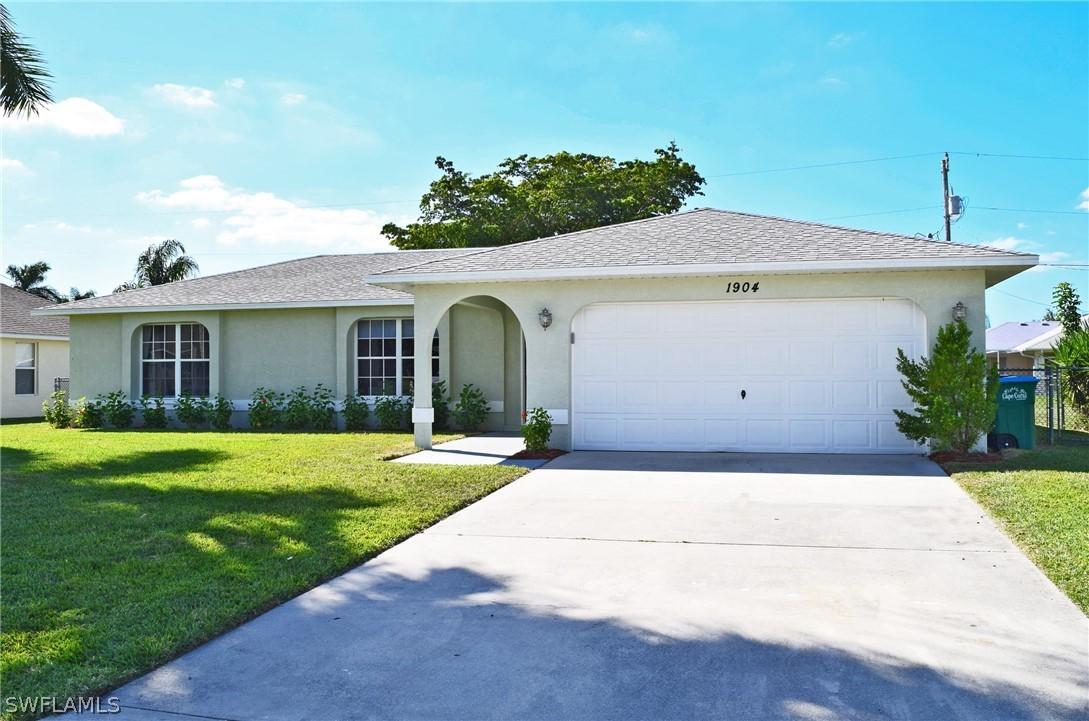 1904 SE 5th Pl., Cape Coral, FL 33990