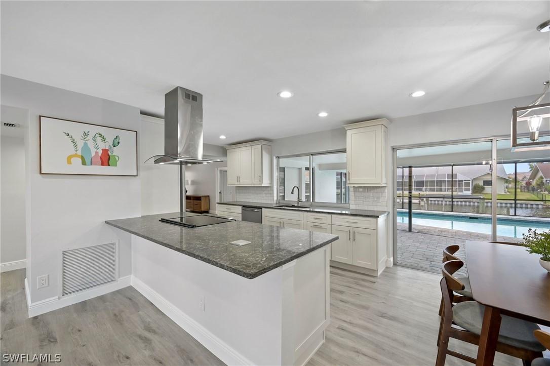 5218 SW 11th Pl., Cape Coral, FL 33914