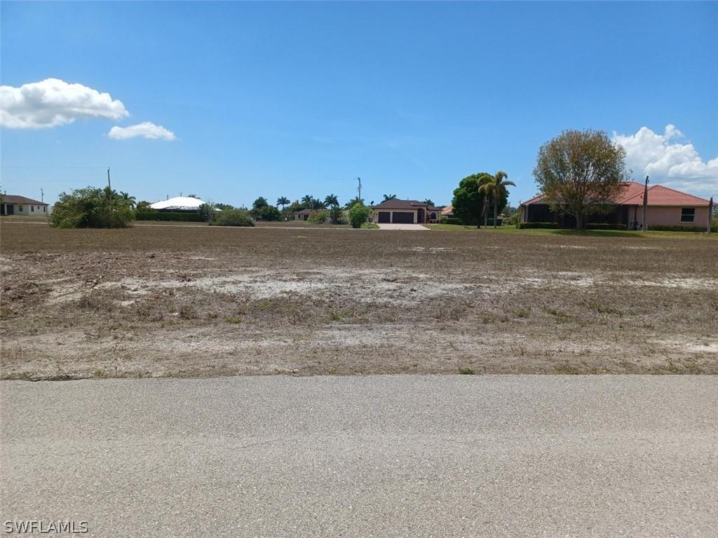 2724 NW 41st Ave., Cape Coral, FL 33993