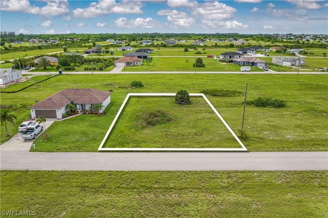 3816 NW 40th Ln., Cape Coral, FL 33993