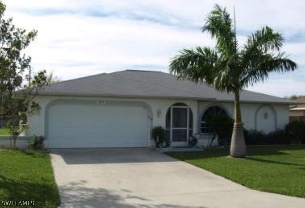 302 SE 1st Pl., Cape Coral, FL 33990
