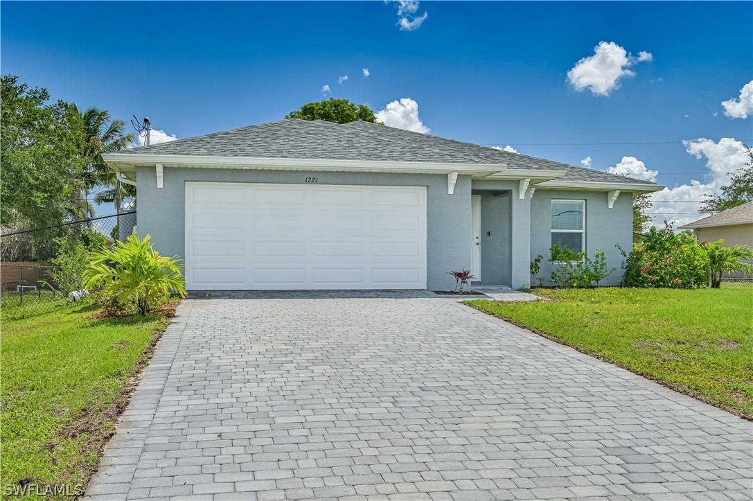 1221 NE 4th Ave., Cape Coral, FL 33909