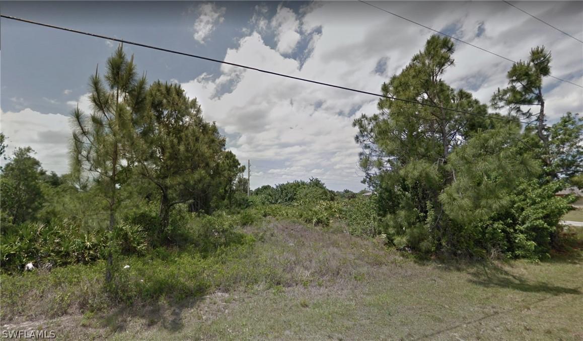 1011 Alvin Ave., Lehigh Acres, FL 33971