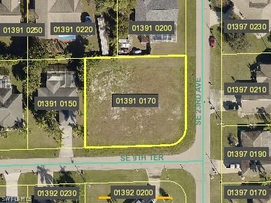 2221 SE 9th Ter., Cape Coral, FL 33990