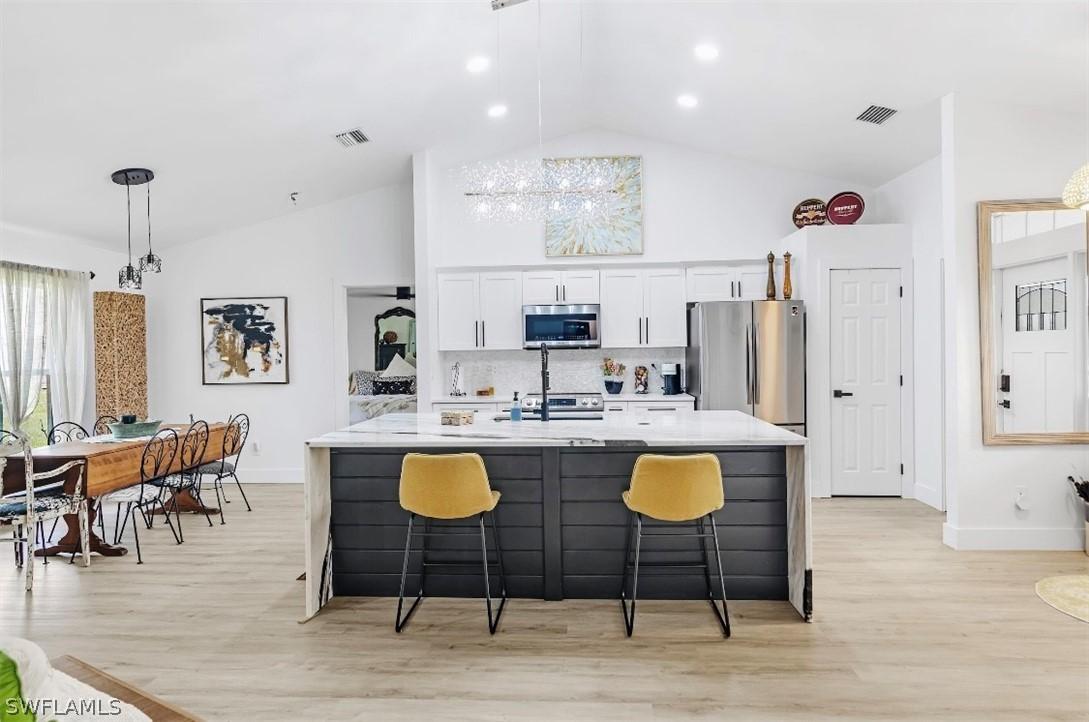 206 NW 27th Pl., Cape Coral, FL 33993