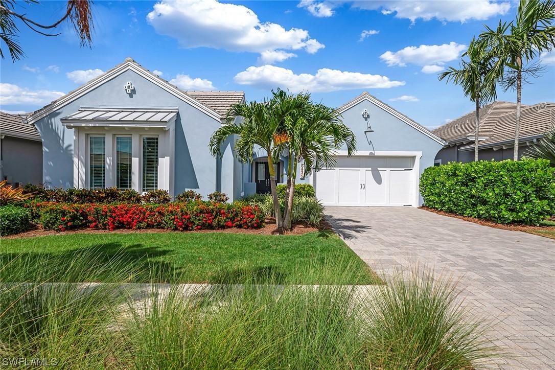 6435 Pembroke Way, Naples, FL 34113