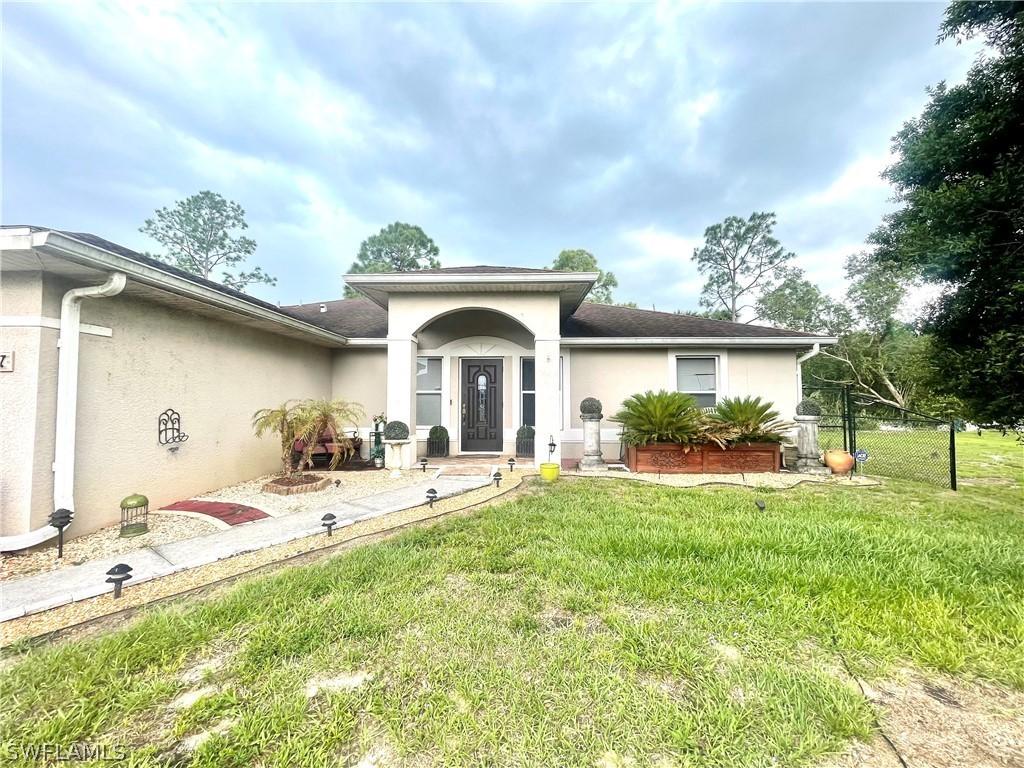 2607 Queen Dr., Lehigh Acres, FL 33971