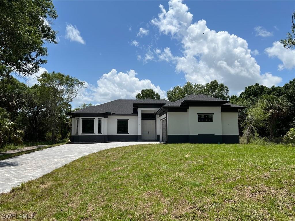 2912 66th Ave., Naples, FL 34120