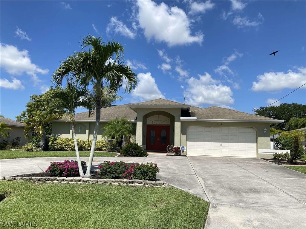 3316 SE Santa Barbara Pl., Cape Coral, FL 33904