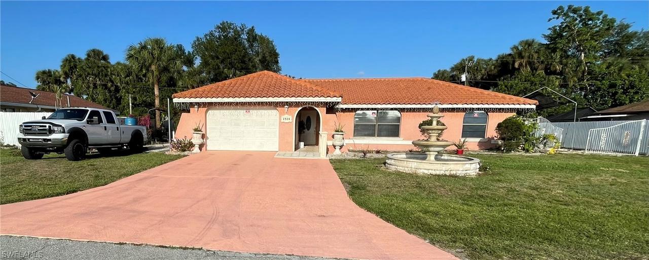 2508 Lakeview Dr., Lehigh Acres, FL 33936