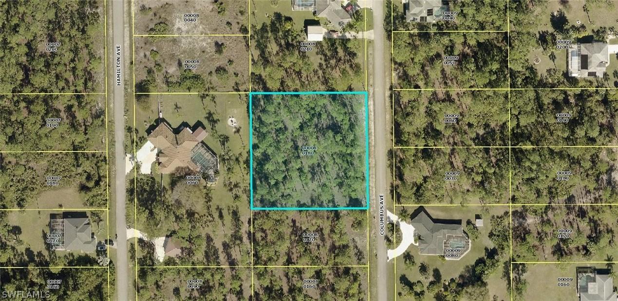 811 Columbus Ave., Lehigh Acres, FL 33972