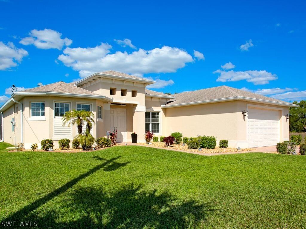 525 SE 7th St., Cape Coral, FL 33990